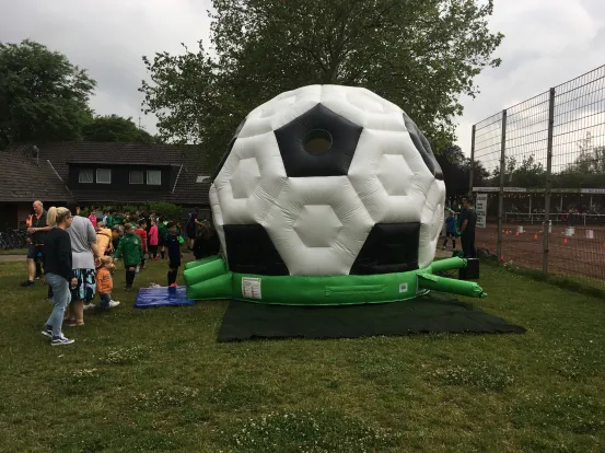 H&uuml;pfburg Fu&szlig;ball 