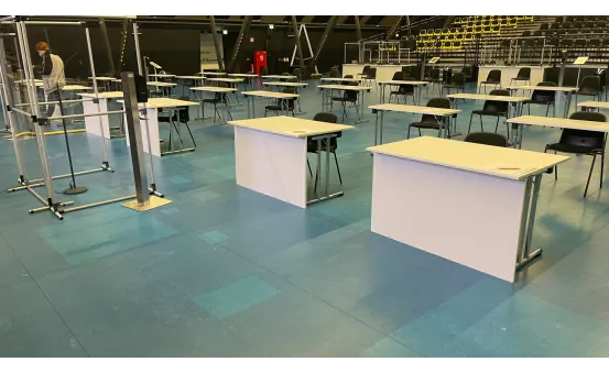 Konferenztisch rechteckig 1,2x 0,8 m mit Blende