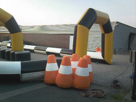 Umrandung Rennbahn
